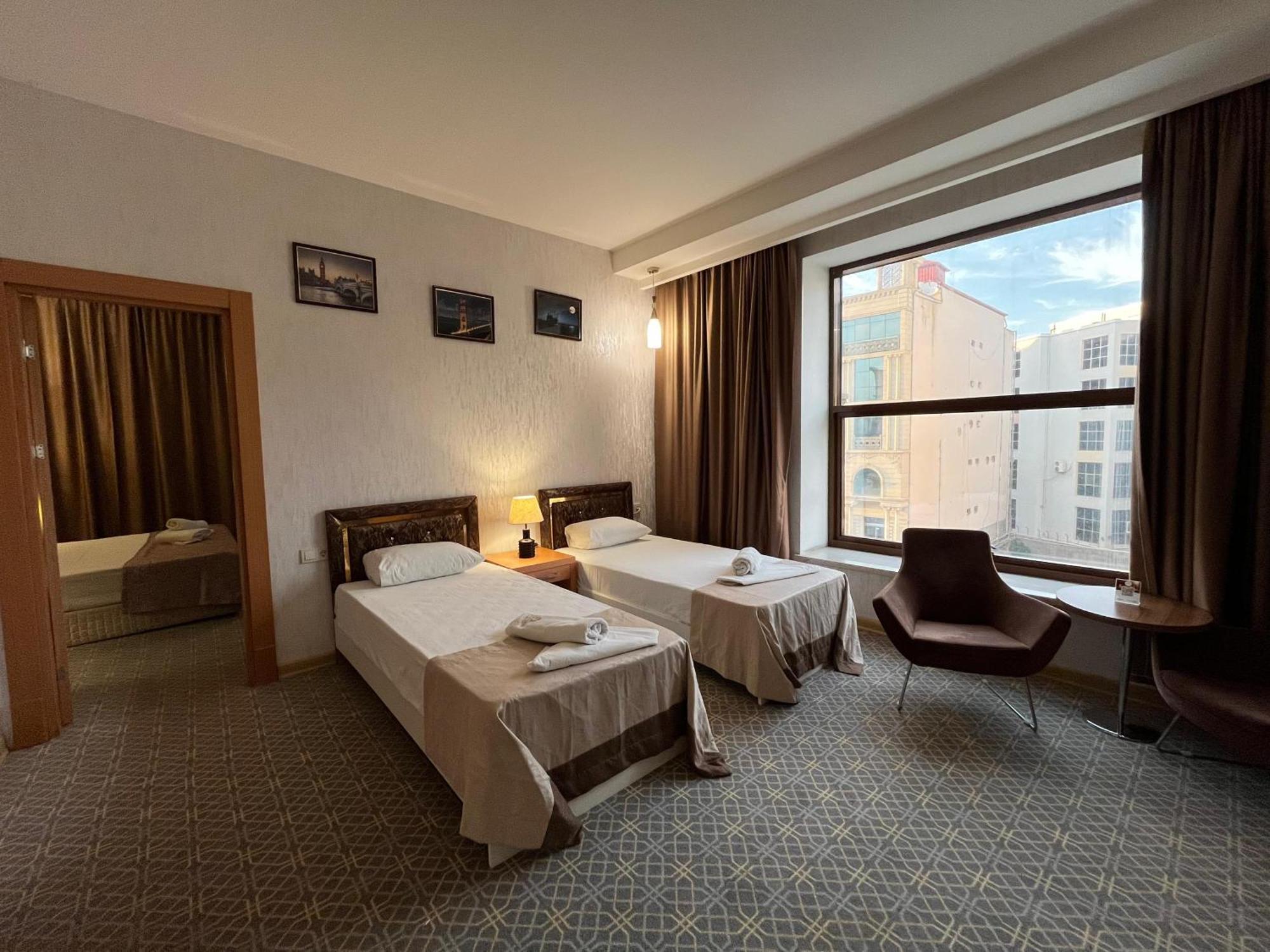 Gm City Hotel Bakoe Kamer foto